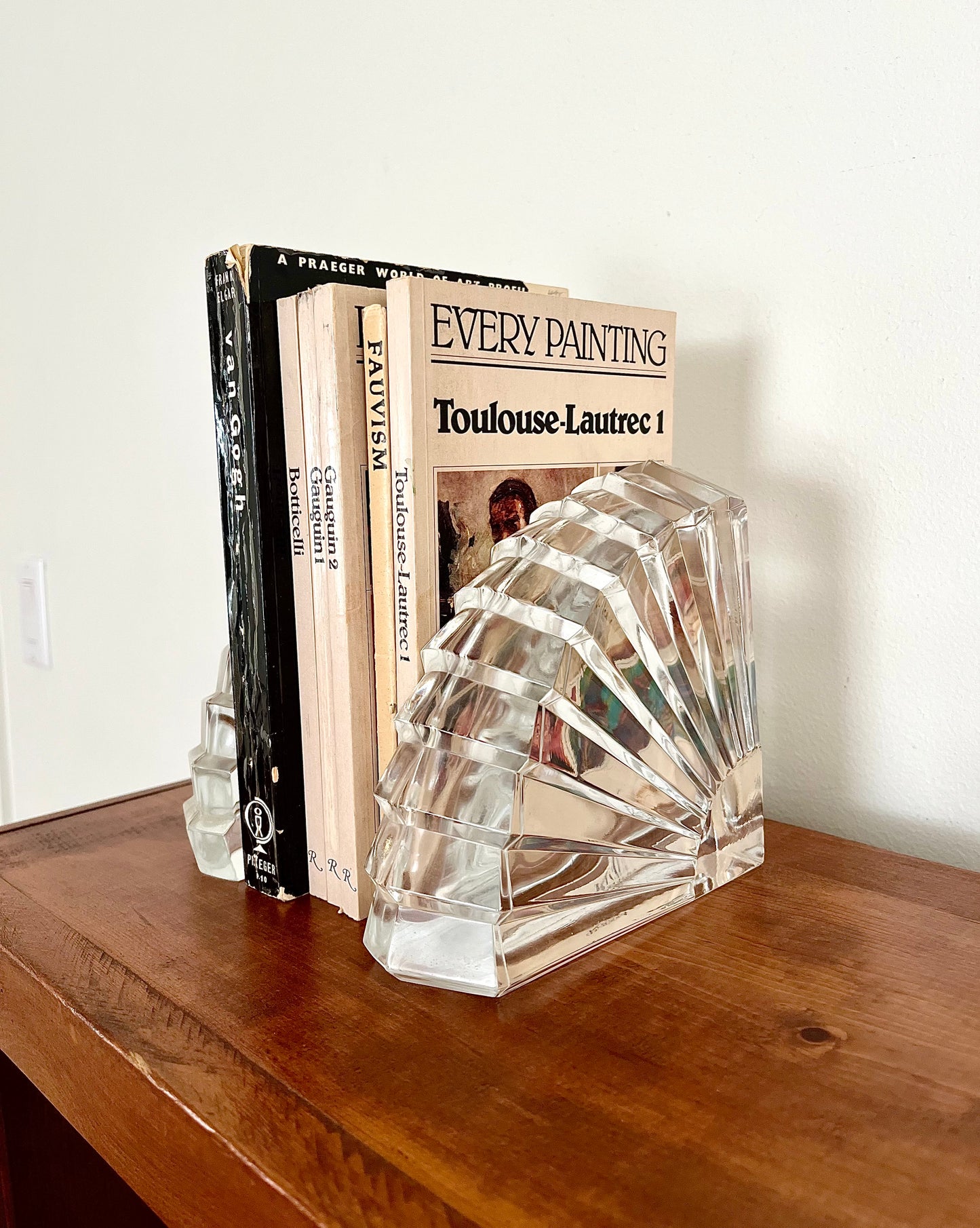 Vintage Cristal d’Arques French Crystal Bookends – Art Deco Fan Shell Design (Pair)