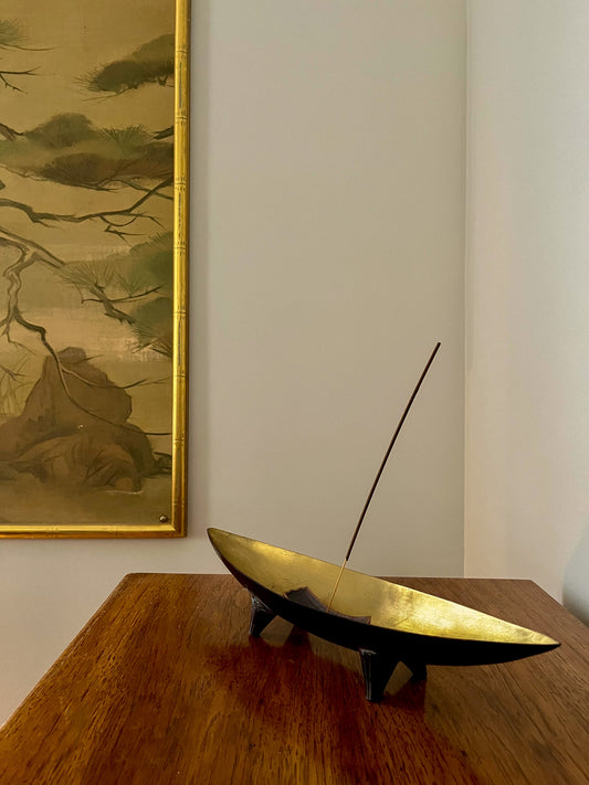 Mid Century Brass Canoe Dish on Tripod Feet by Z Gallerie