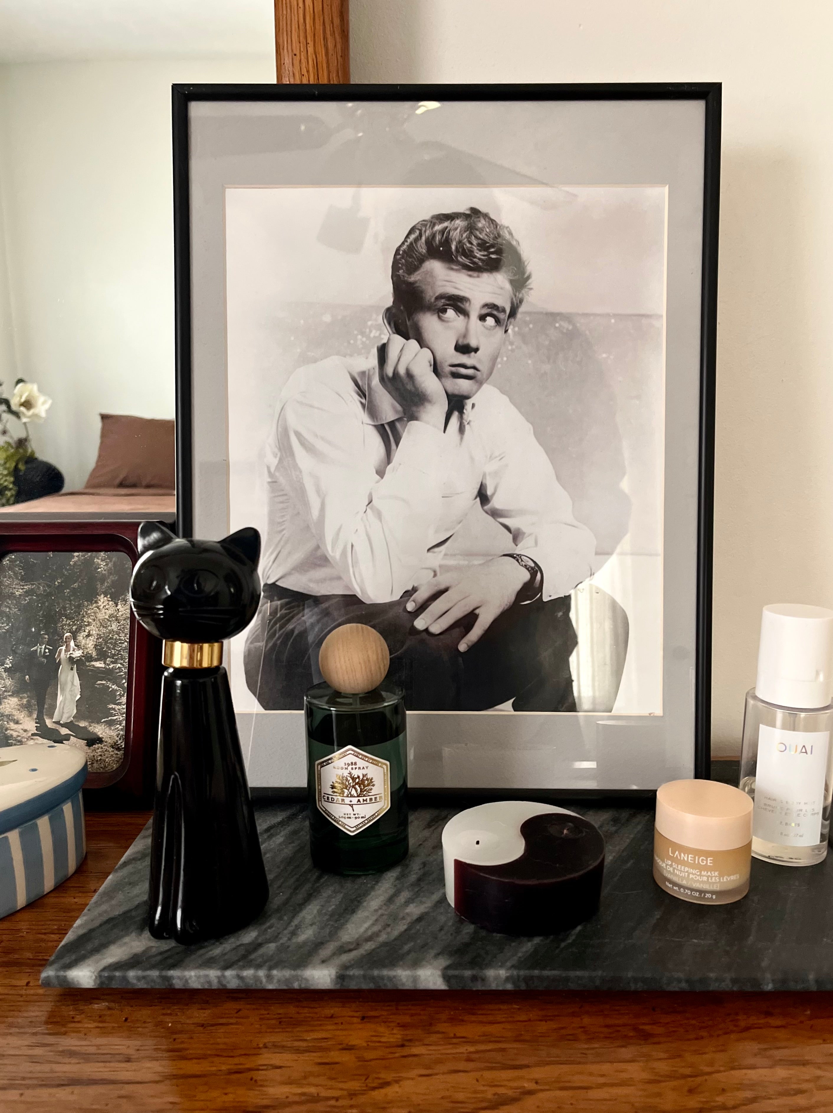 James Dean 12x16 Black & White Framed Print – Vintage Hollywood Wall Art, Midcentury Modern Home Decor