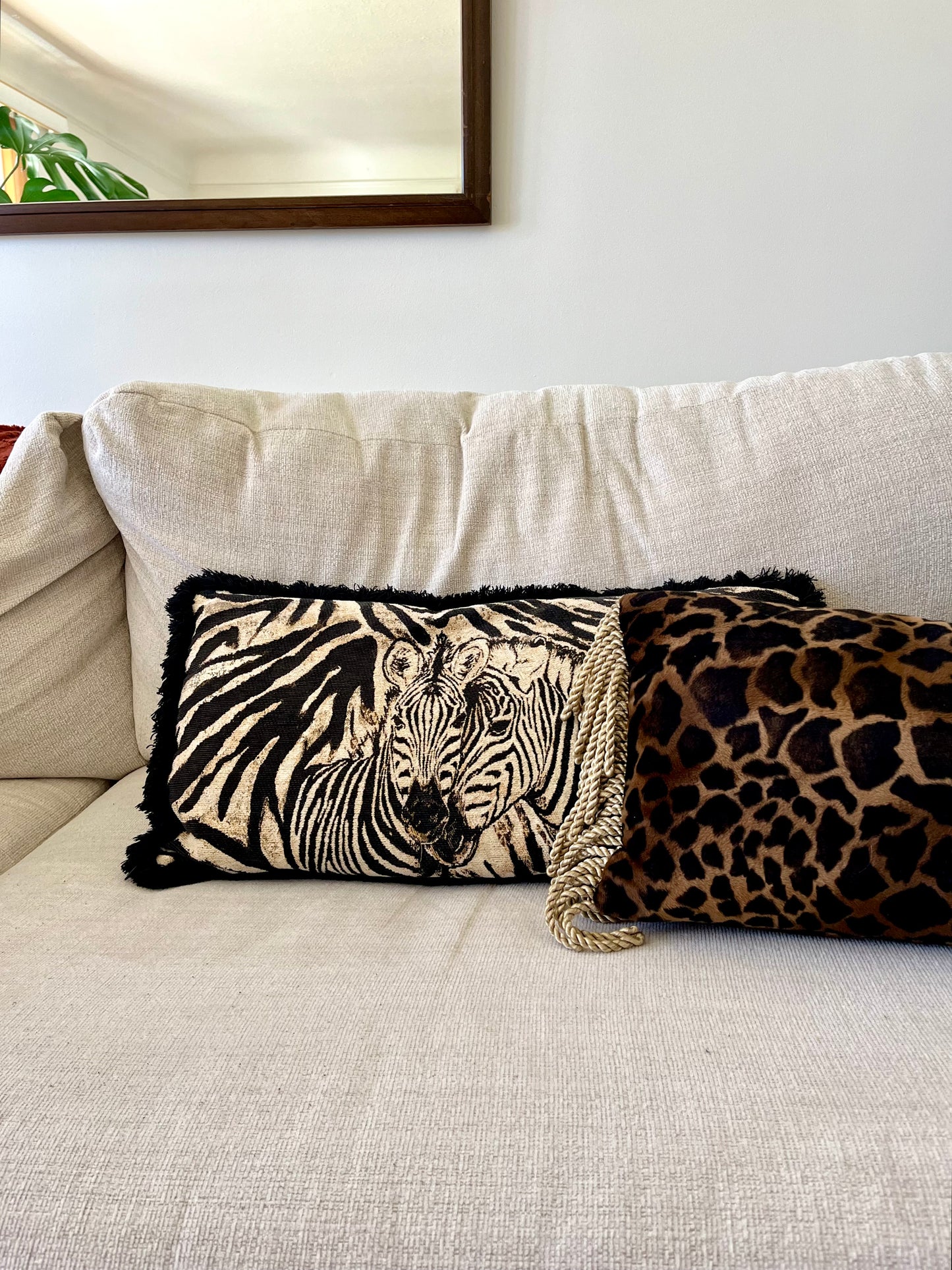Giraffe Animal Skin Brown Gold Decorative Velvet Throw Pillow
