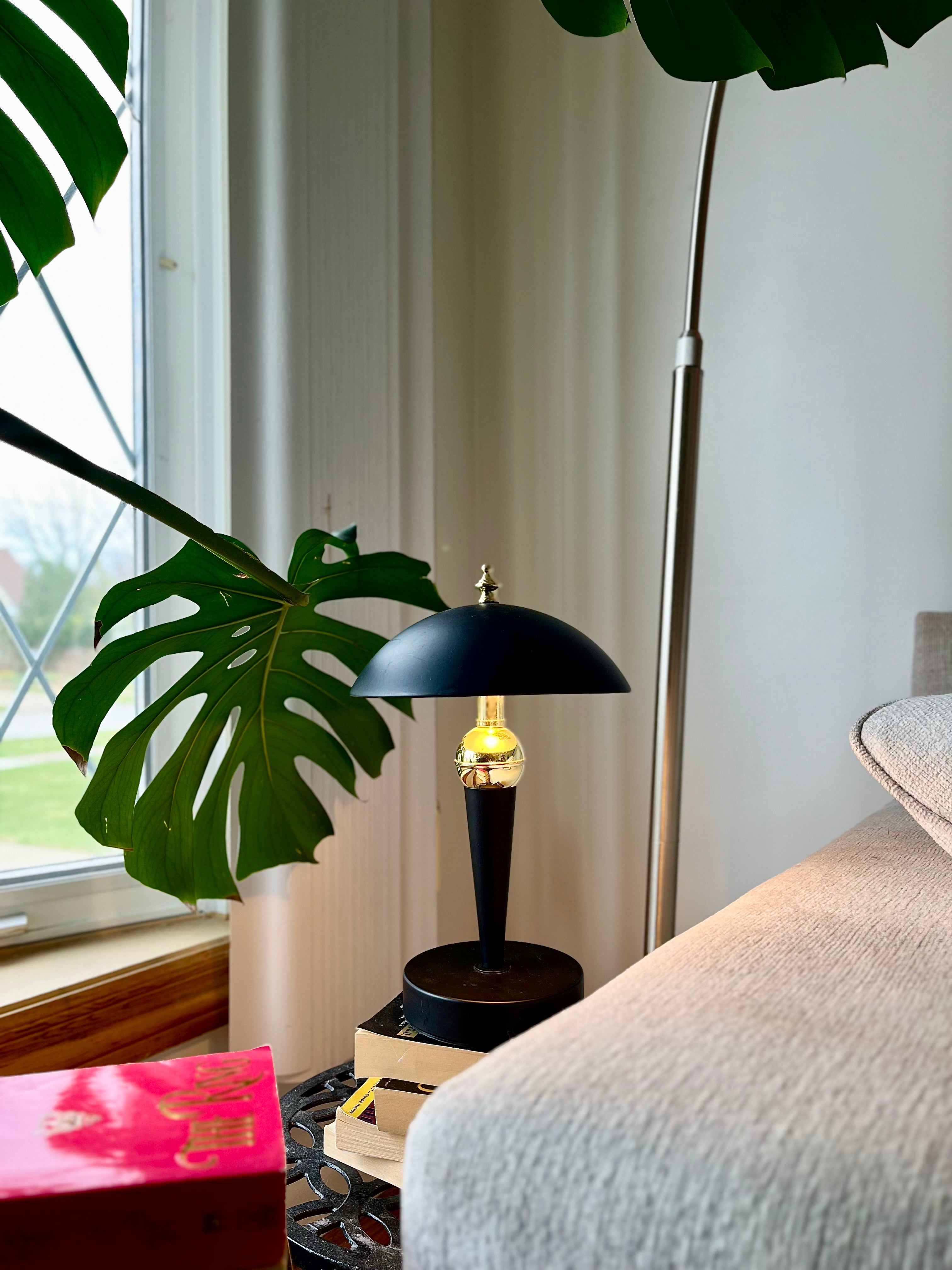 MCM Small Atomic Saucer Mushroom Touch Lamp Matte Black