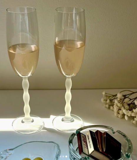 Pair of Mikasa Sofia Frost Champagne Flutes